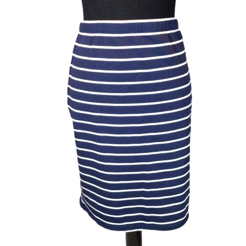 MAX Studio Skirt